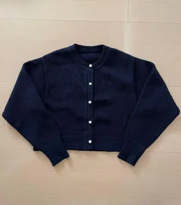 네이비 버튼 가디건 베이크루즈