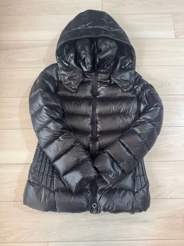 TATRAS 블랙 후드 부착 다운 자켓