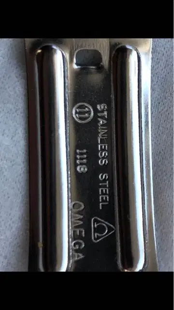 OMEGA 스테인리스 스틸 팔찌