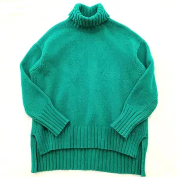 새상품급 투모로우랜드 캐시미어 블렌드 터틀넥 니트 그린