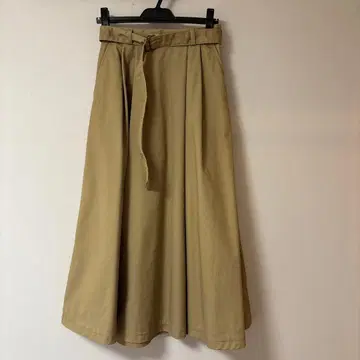 Dickies 베이지 벨트 플레어 스커트