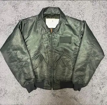 올리브 그린 MA-1 플라이트 자켓