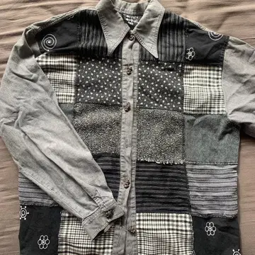 구제 의류 패치워크 디자인 긴팔 셔츠