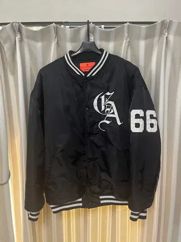 갈리스 어딕션 블랙 점퍼 자수 로고 66