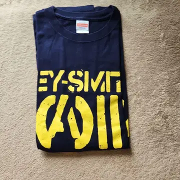 HEY-SMITH의 티셔츠