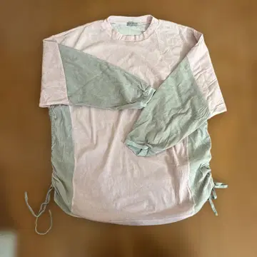 핑크와 그레이의 니코앤드 긴팔 상의