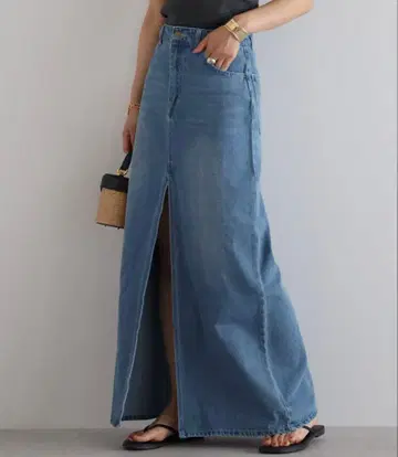 ENC 프론트 슬릿 데님 스커트