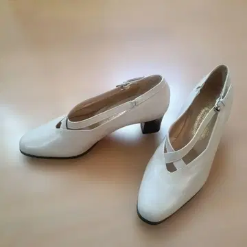 요시노야 펌프스