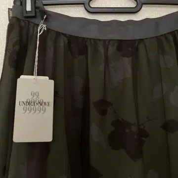미사용 UNDIDONOVE 플라워 샤샤 스커트 정가 26400엔 40