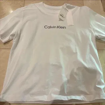미사용 새상품 CALVIN KLEIN 로고T 정국