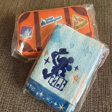 도쿄 디즈니랜드 미키 타월과 파우치 세트