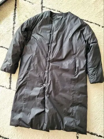 어반 리서치 도어스 충전솜 코트 스티치리스 노카라