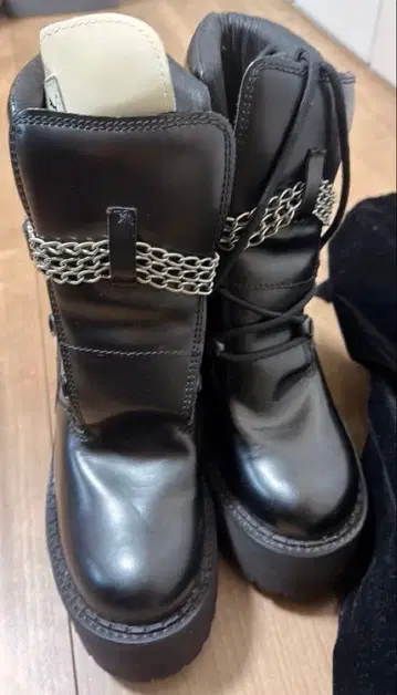 푸마 펜티 바이 리한나 미들 부츠 363039