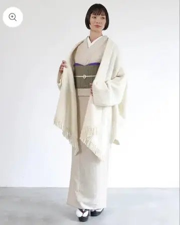 새상품급 [ YOUTOWA ] 프린지 숄 니트 가디건 화이트 와요 겸용