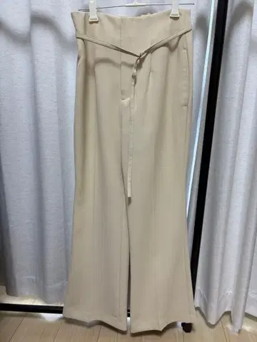 LILY BROWN 하이웨스트 플레어 팬츠