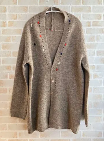 팔라스 팰리스 니트 가디건 자수