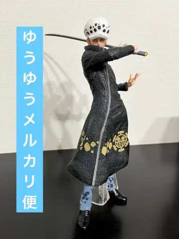 제일복권 원피스 D상 트라팔가 로 피규어