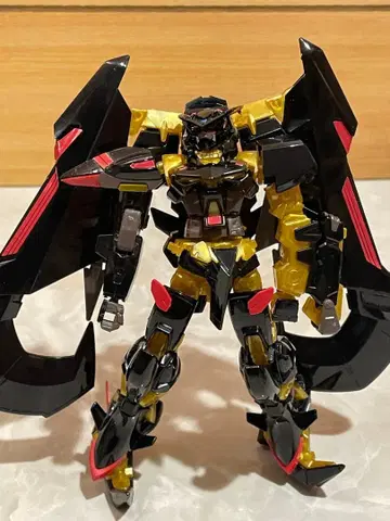 hg 건담 아스트레이 골드 프레임 천미나 완성품