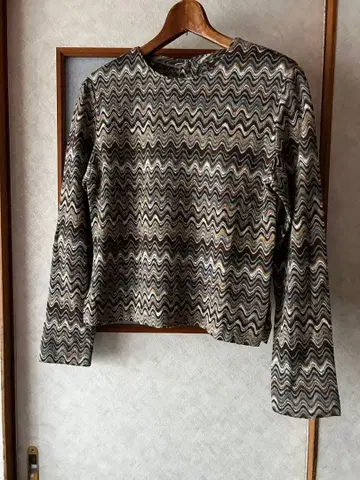 MISSONI 미쏘니 니트탑 지그재그 패턴 이탈리아제