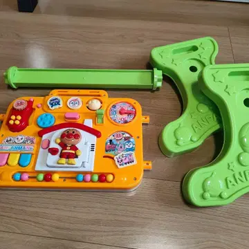 호빵맨 욕심쟁이 테이블