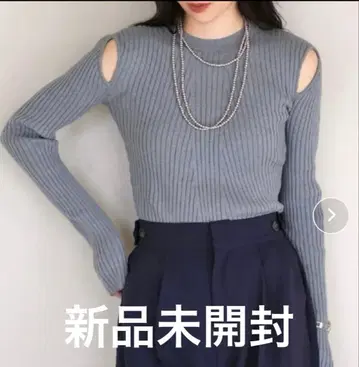 AKTE 컷 아웃 니트 풀오버 그레이