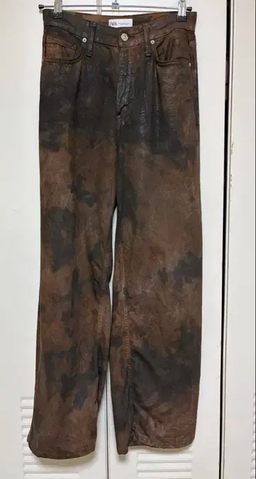 ZARA 32 사이즈 스트레이트 팬츠