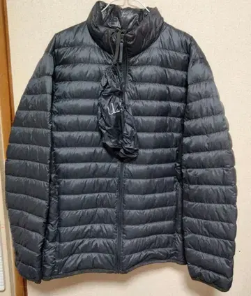 유니클로 남성용 울트라 라이트 다운 자켓 다크 그레이 L 사이즈