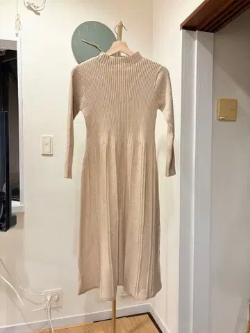 리브 베이지 니트 원피스 S 사이즈