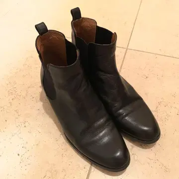 오데뜨 앤 오딜 숏붐 블랙 35 사이즈