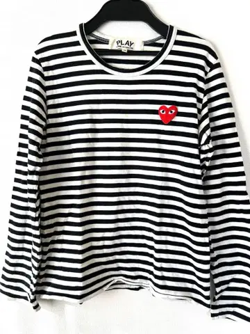 PLAY 스트라이프 하트 자수 긴팔T셔츠