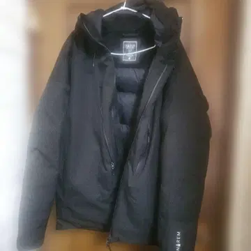 2025 INAREM PREMIUM 블랙 다운 자켓