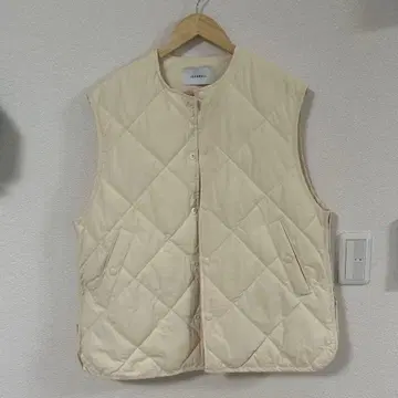 JOHNBULL 아이보리 퀼팅 베스트