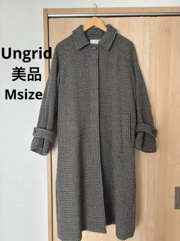 새상품급 Ungrid 스탠 칼라 체크 코트 M 사이즈
