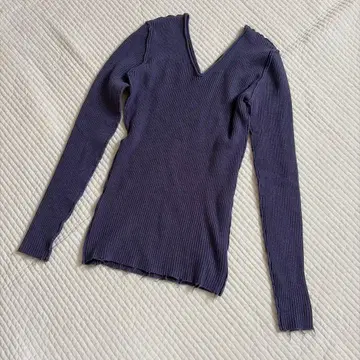 perverze 퍼버즈 v넥 니트