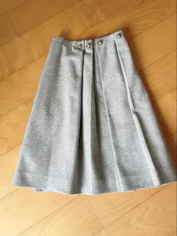 CARVEN 칼벤 그레이 플레어 스커트 버튼 포함 34 겨울용