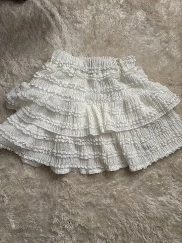 ZOZOTOWN 화이트 프릴 미니 스커트 F