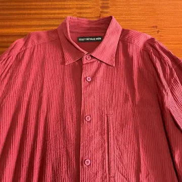 ISSEY MIYAKE MEN 긴팔 셔츠 레드