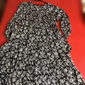 F anaka 꽃무늬 긴팔 원피스