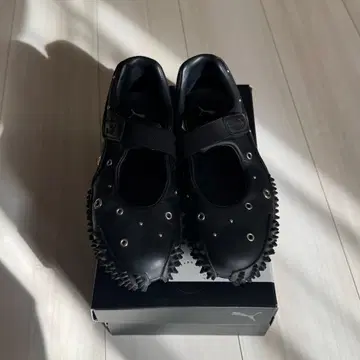 PUMA Mostro FEY Studs