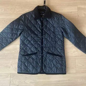 LAVENHAM 블랙 퀼팅 자켓