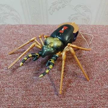 트랜스포머 비스트 워즈, 블랙 위도우