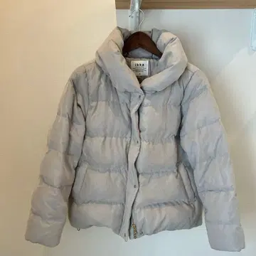 ikka 라이트 그레이 다운 자켓 M 사이즈