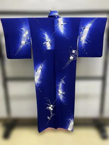 코몬 기모노 꽃무늬 파란색 세로줄무늬