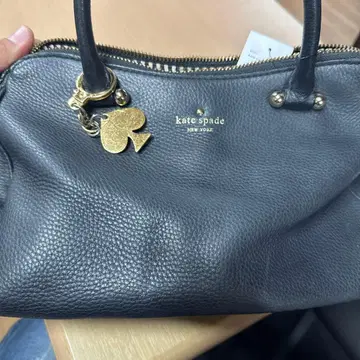 kate spade 블랙 가죽 핸드백