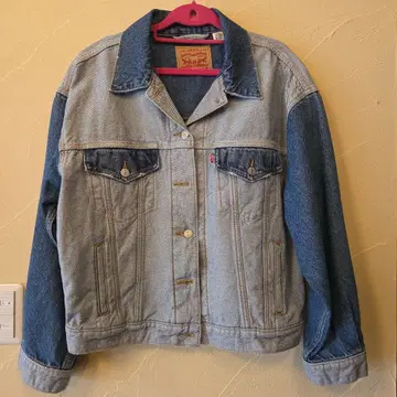 새상품급 Levi's 데님 자켓 M 라이트 블루/다크 블루
