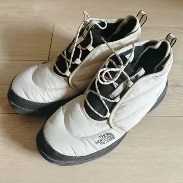 새상품급 THE NORTH FACE 스니커즈 부츠 28cm 베이지