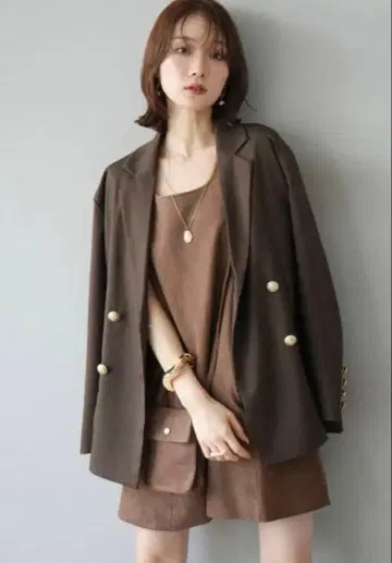 Lumier (뤼미에) 자켓+숄더 파우치 부착 미니 원피스