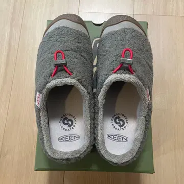 KEEN 그레이 슬립온