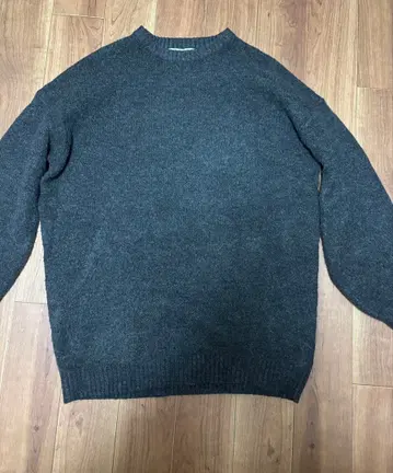 ADRER 크루넥 스웨터 블랙