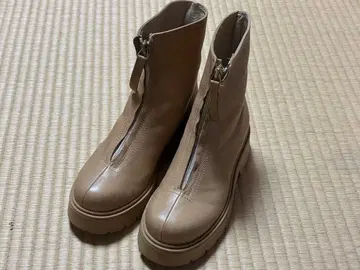 [ 새상품급 ] Karen Lipps 베이지 통굽 부츠